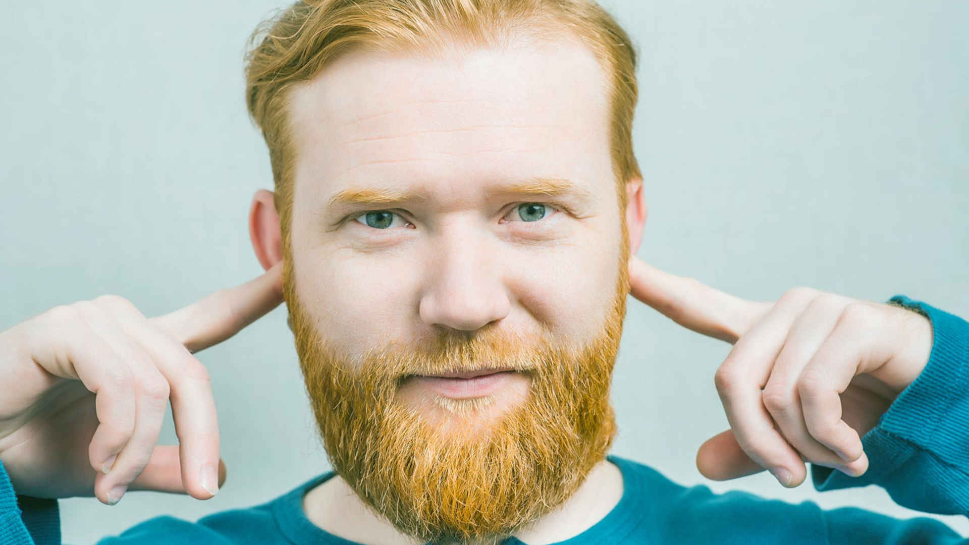 My ears feel clogged – what’s that all about? | Widex